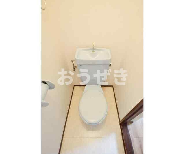 戸塚区平戸３丁目併用住宅のトイレ