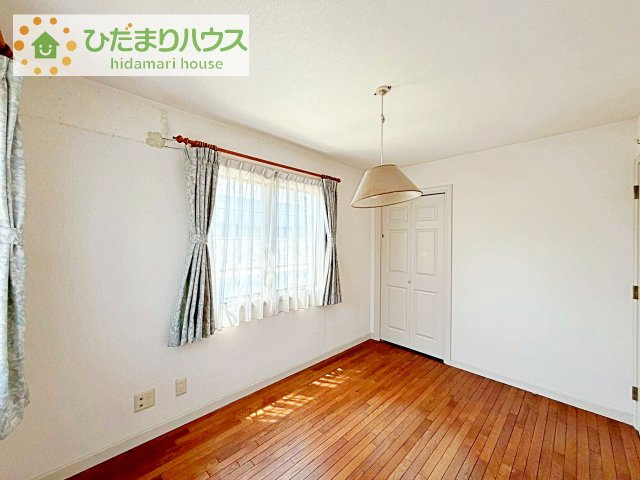 【洋室】 | つくば市竹園3丁目　中古戸建 | 『自分の部屋がほしいー！』と言われるのはいつだろう？
マイホームなら余裕の部屋数！子供部屋はもちろん、収納場所も多いですよ(^^)/