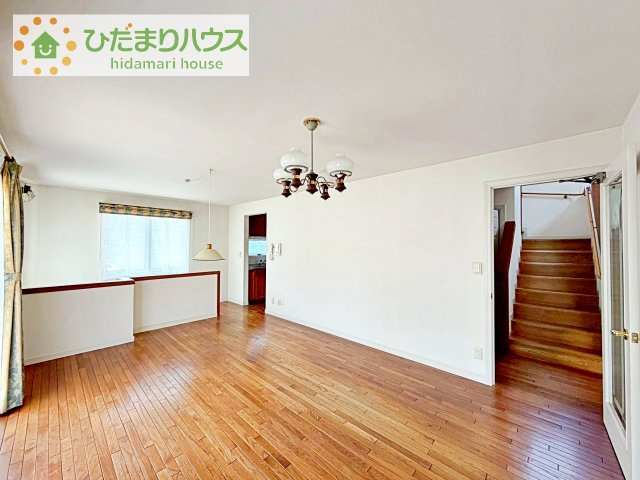 【居間・リビング】 | つくば市竹園3丁目　中古戸建 | 開放感を意識した14.5帖のリビングダイニング