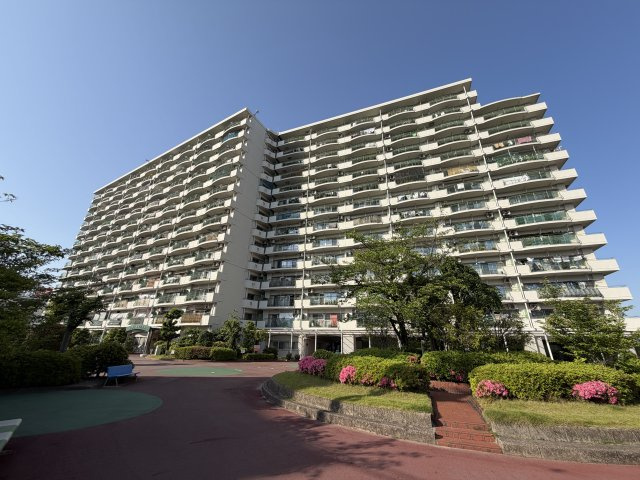 三井大曽根ハイツの外観