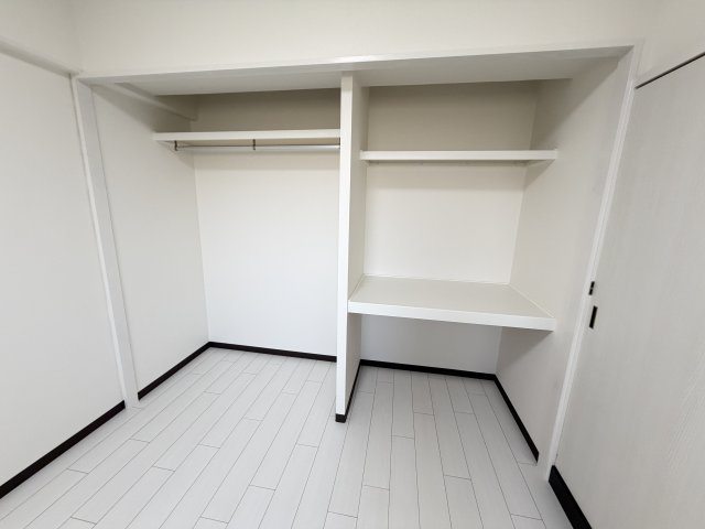三井大曽根ハイツの収納