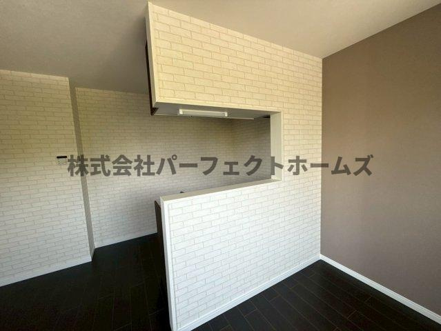 高野道ガレージハウスC棟の洋室|使い勝手のいい洋室です