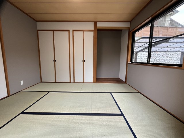 天白区表山三丁目　売戸建の和室|来客スペースとしても活躍します♪