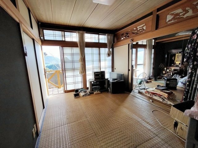 東浜町戸建ての和室|和室６帖東側