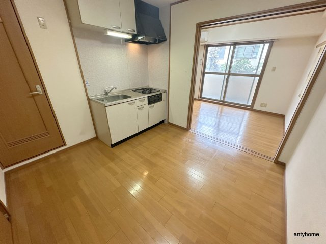 メゾン・デ・ノムラ東心斎橋　仲介手数料無料の居間・リビング