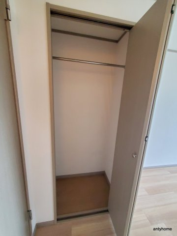 イーズ千里山　仲介手数料無料の収納