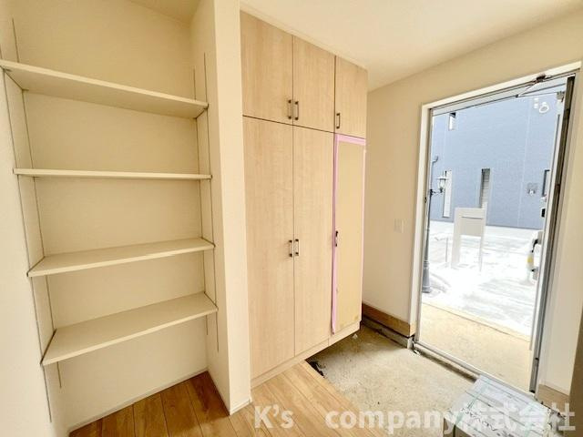 ◎茅ヶ崎市円蔵2丁目　新築戸建　4号棟の収納|玄関横には収納力のあるシューズインクローゼット付き☆