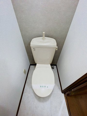 【トイレ】 | アンプルールフェール宮内 | ※同建物ほかのお部屋の写真です。