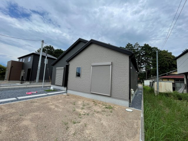 新築戸建・新築建売　桐生市相生町2丁目　相生小学校・相生中学校の庭
