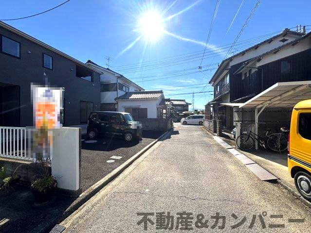 クレイドルガーデン松前町北川原第1-1号棟　伊予郡松前町大字北川原新築戸建の前面道路含む現地写真|前面道路含む現地写真です