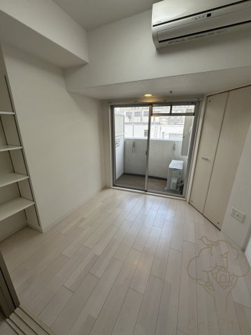 セレニテ梅田ESTの寝室