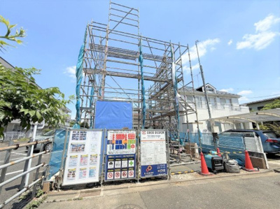 【外観】 | 【仲介手数料２７０万円が無料！】■南道路■高台■太陽光発電■耐震最高評価■制震ダンパー | 諸費用２７０万円ＯＦＦ！！
特別キャンペーン中！
日本一の家計応援サービスに挑戦中！
■南道路
■住宅性能評価６項目で最高評価
■制震ダンパー
■太陽光発電
■ＺＥＨ水準
■モデルハウスあり
