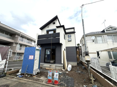 【外観】 | 【仲介手数料２７０万円が無料！】■南道路■高台■太陽光発電■耐震最高評価■制震ダンパー | 諸費用２７０万円ＯＦＦ！！
特別キャンペーン中！
日本一の家計応援サービスに挑戦中！
■南道路
■住宅性能評価６項目で最高評価
■制震ダンパー
■太陽光発電
■ＺＥＨ水準
■モデルハウスあり
