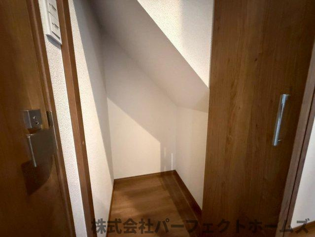 出口3丁目戸建の収納|こまごまとしたものを収納できそうですね