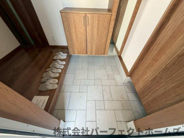 出口3丁目戸建の玄関|落ち着いた玄関です