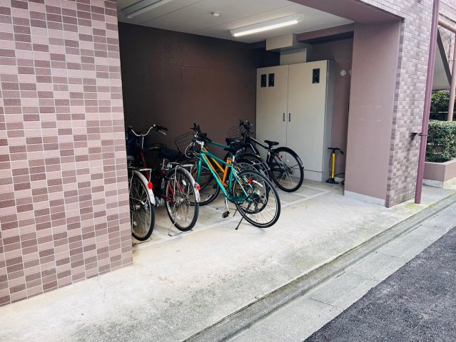 OLIO白山の駐車場