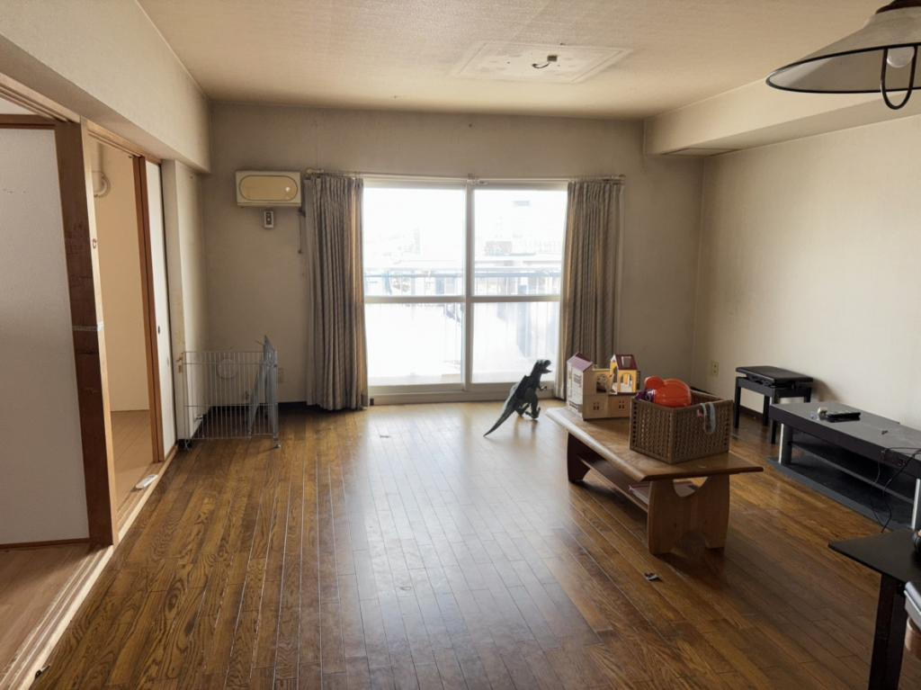 北見市三住町１１番地　中古マンション 三住町(ロジェ学園通312号）の居間・リビング