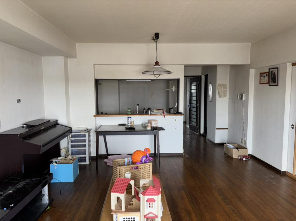 北見市三住町１１番地　中古マンション 三住町(ロジェ学園通312号）の居間・リビング