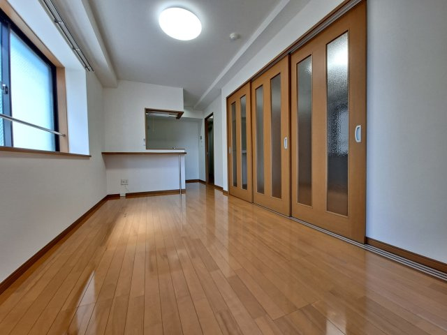 ラテール北戸田の居間・リビング