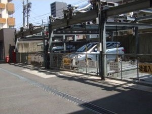 グラン・アベニュー名駅南の駐車場