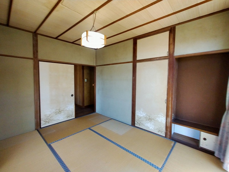 黒髪町桜ケ丘団地戸建の和室|西側和室６帖
