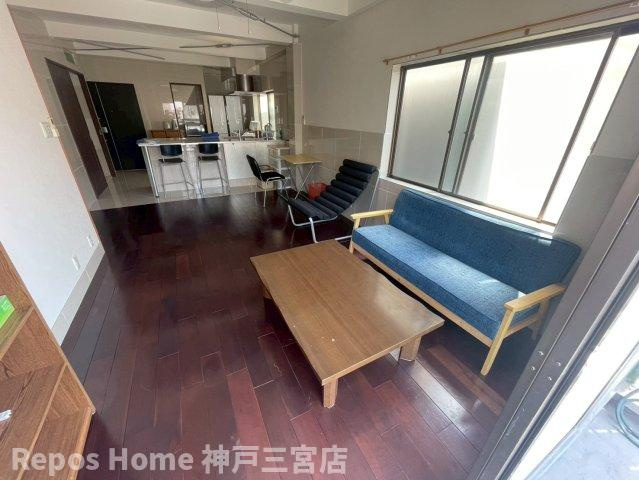 日暮通4丁目マンションの居間・リビング