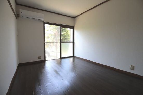 メゾンカトレアの洋室