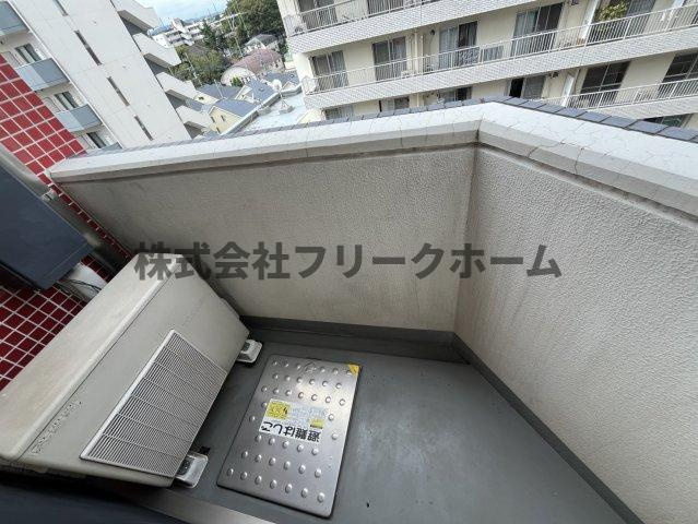 三鷹市下連雀４丁目の賃貸マンションのバルコニー