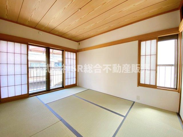 加納1丁目中古戸建の寝室|寝る時は布団派の方にはピッタリのお部屋です！