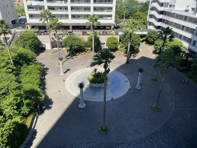 ラグーン広場
