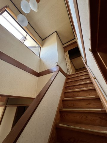 津山市加茂町中古住宅6DKの内装