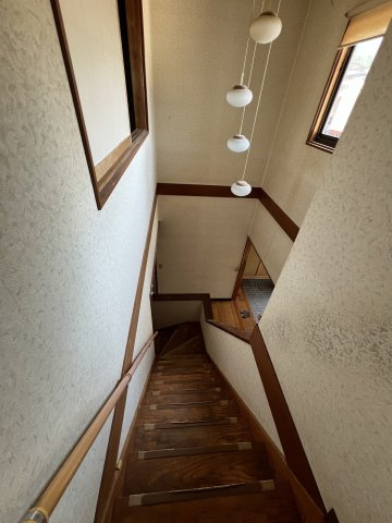 津山市加茂町中古住宅6DKの内装