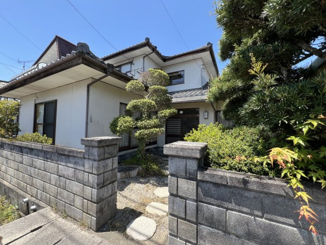 津山市加茂町中古住宅6DKの庭