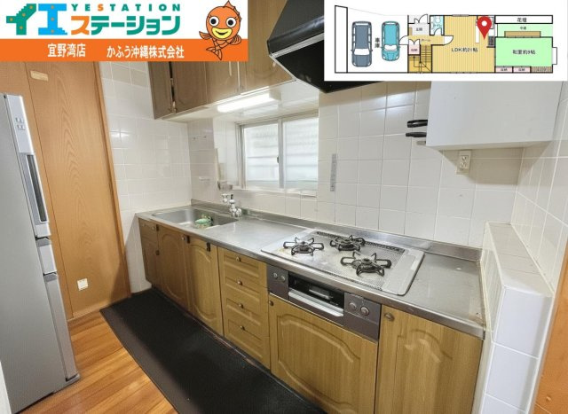 内間3丁目　戸建てのキッチン|※画像はAI処理により家具を消去しています