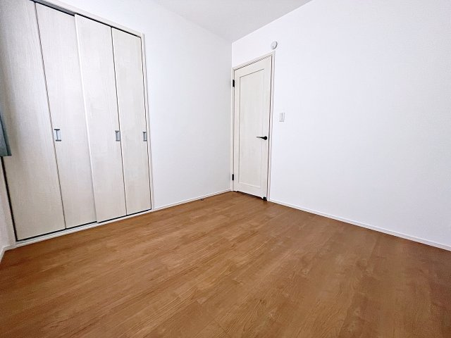 新築戸建・新築建売　郡山市富久山町久保田　行健小・行健中の洋室|全居室収納完備！収納が多いとお部屋もスッキリします！