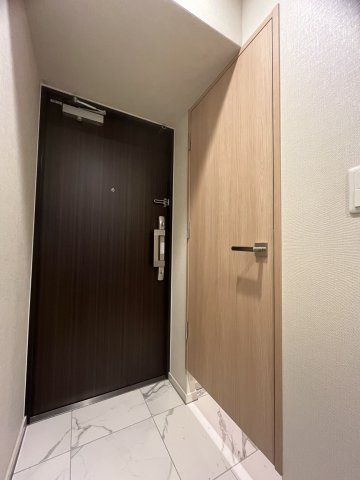 【玄関】リビオメゾン新大阪
