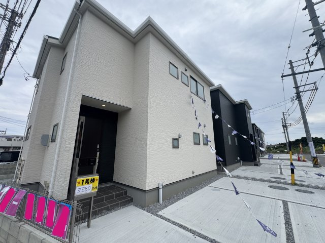 うるま市前原（全10棟）1号棟の外観|1号棟　並列駐車2台可♪