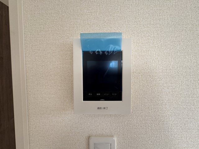 うるま市前原（全10棟）1号棟のセキュリティ|1号棟　TVモニター付きインターフォン♪