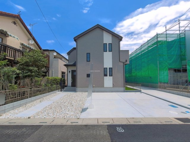 草加市新栄3丁目 新築分譲住宅 全3棟 B号棟の外観
