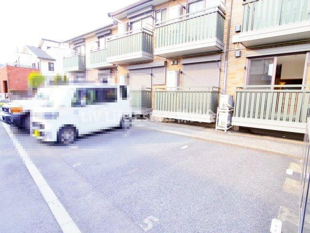サンモールＴＭの駐車場