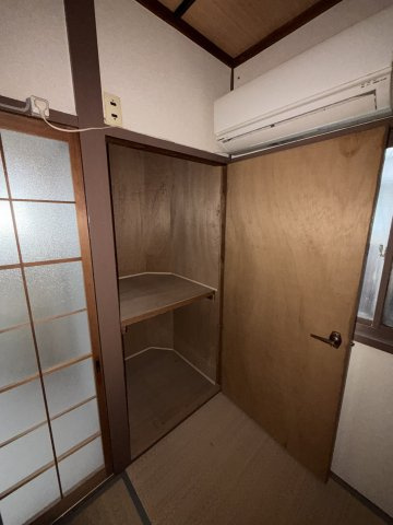 板宿町3丁目戸建の収納