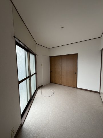 板宿町3丁目戸建の居間・リビング