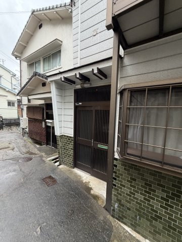 板宿町3丁目戸建のエントランス