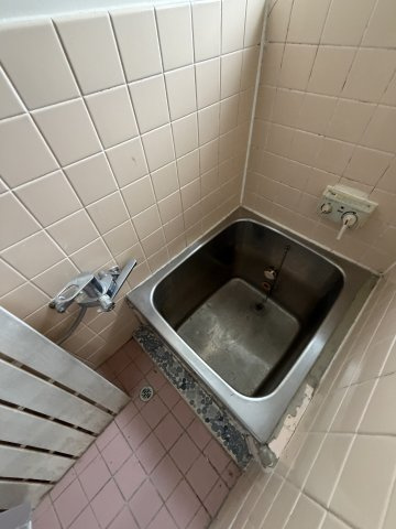 板宿町3丁目戸建の浴室