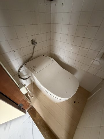 板宿町3丁目戸建のトイレ