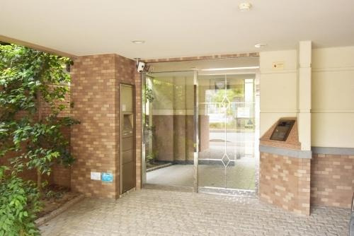 福岡市早良区百道１丁目のアパートのエントランス|エントランス写真