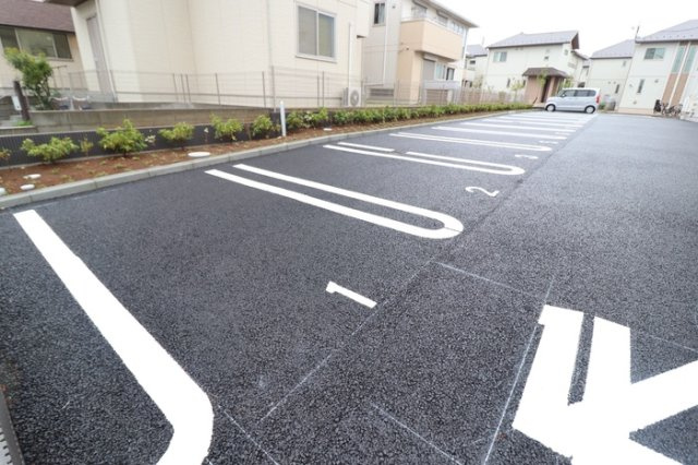 フォレストおおたか Ⅱの駐車場|駐車場