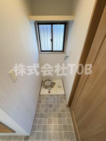 【その他】 | 成嶋邸-定期借家2年・再契約型- | 1F　洗濯機置き場