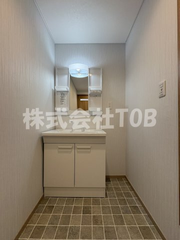 【独立洗面台】 | 成嶋邸-定期借家2年・再契約型- | 1F　シャンプードレッサー