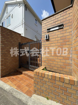【ロビー】 | 成嶋邸-定期借家2年・再契約型- | メールBOX